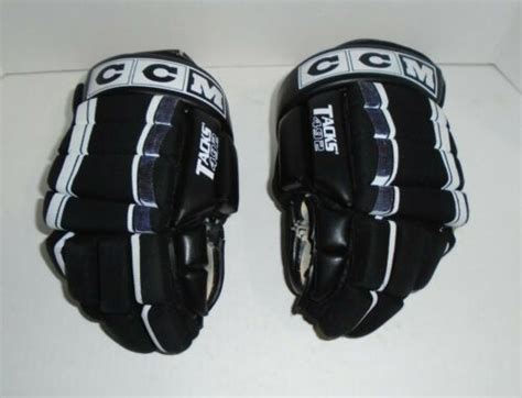 ice hockey gloves